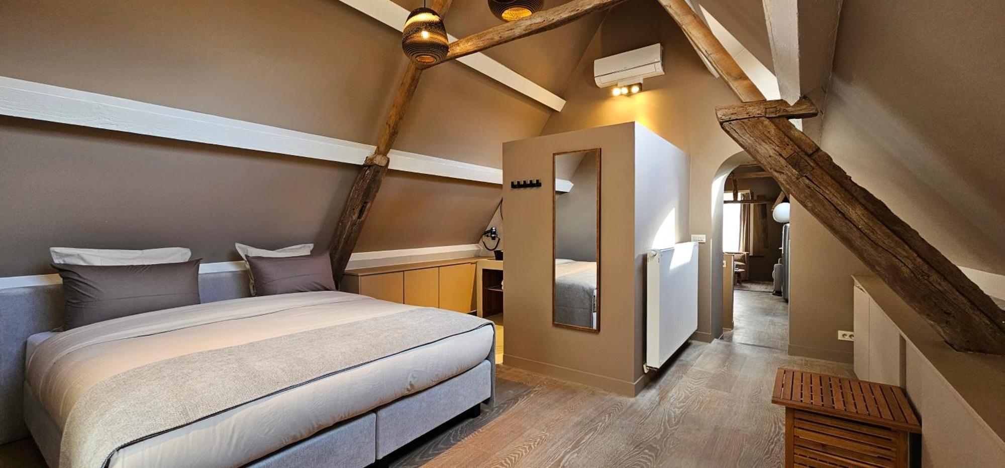 Guesthouse Bonheure บรูจส์ ภายนอก รูปภาพ