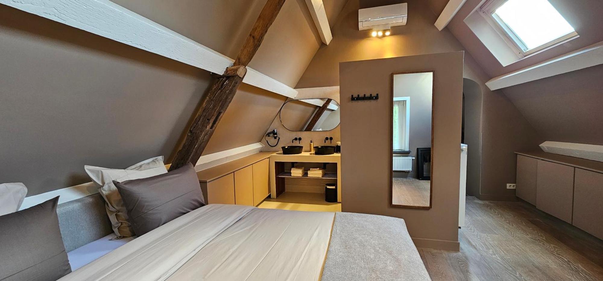 Guesthouse Bonheure บรูจส์ ภายนอก รูปภาพ