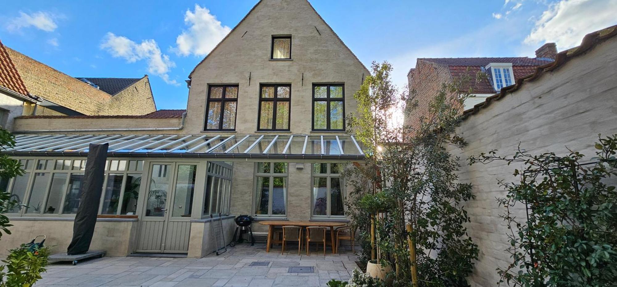 Guesthouse Bonheure บรูจส์ ภายนอก รูปภาพ